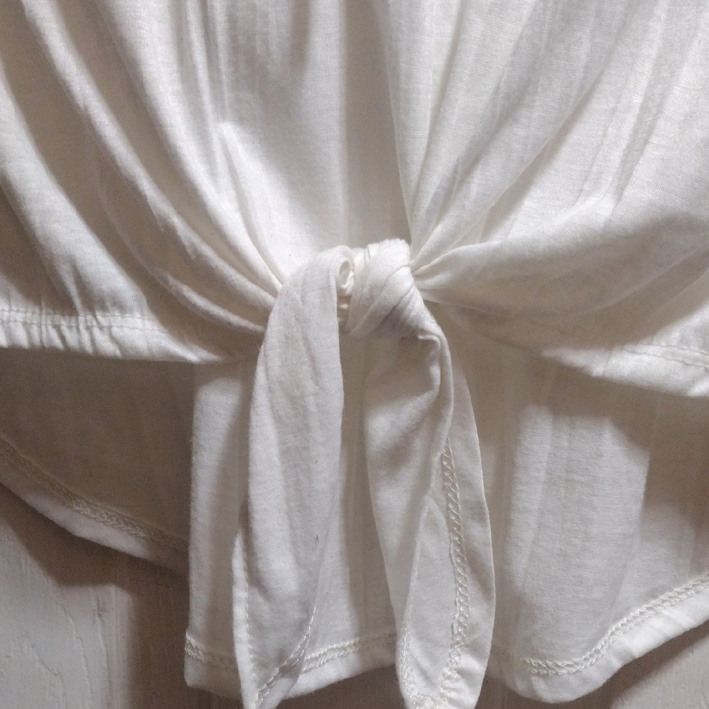 New York Laundry White Tie Front Blouse - Picture 4 of 6